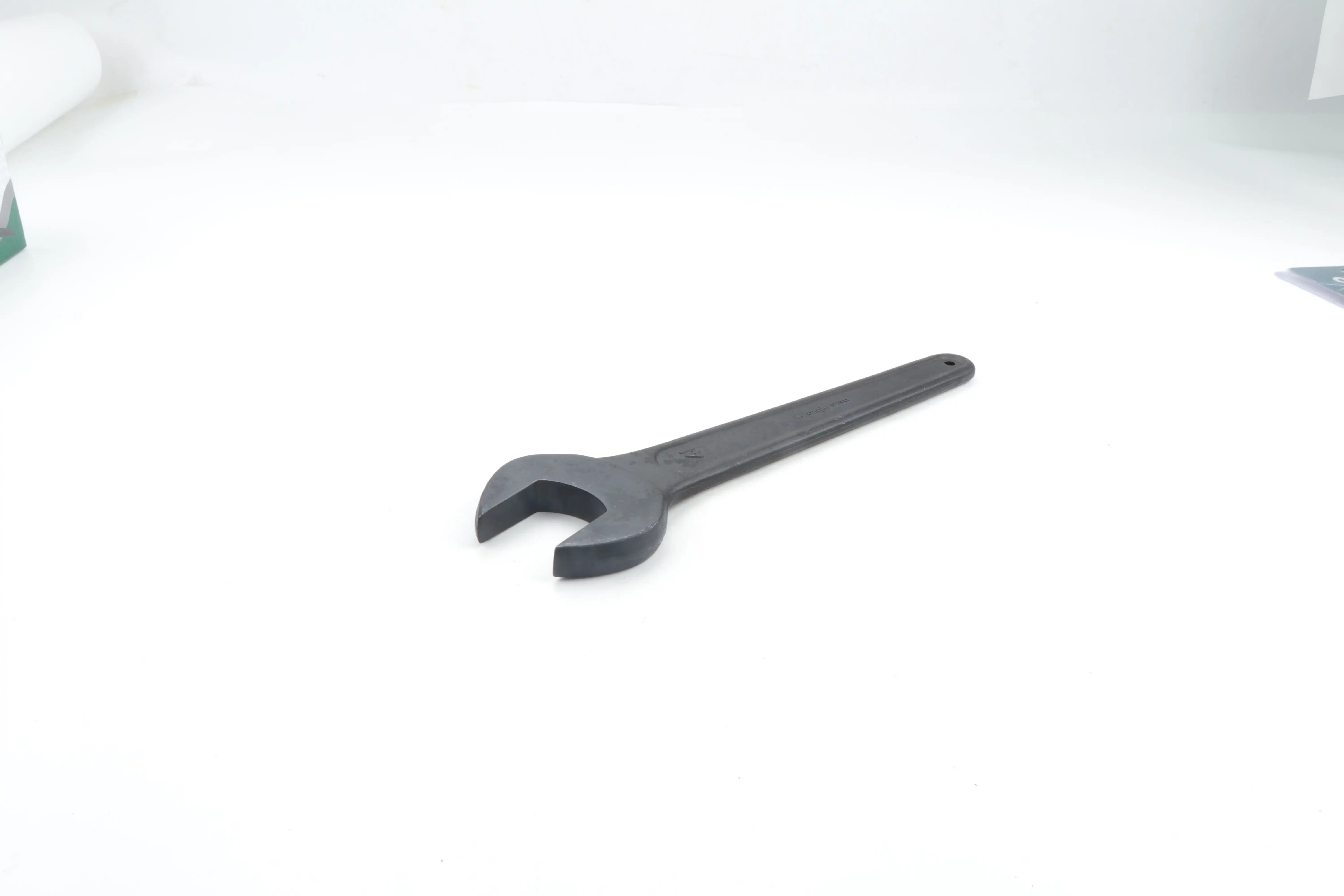 Single-Ended Open-End Wrench vs Socket Wrench: Which is Better?